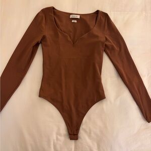 Babaton Aritzia Leone notch front contour brown Chestnut Long Sleeve Bodysuit